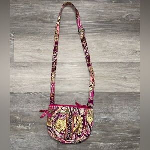 Vera Bradley Very Berry Paisley Hipster Crossbody Purse Handbag 9x8”
